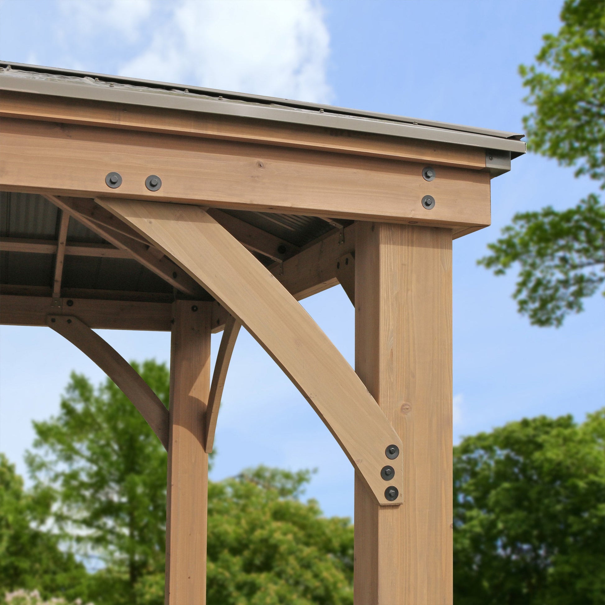 12' X 10' Gazebo with Aluminum Roof