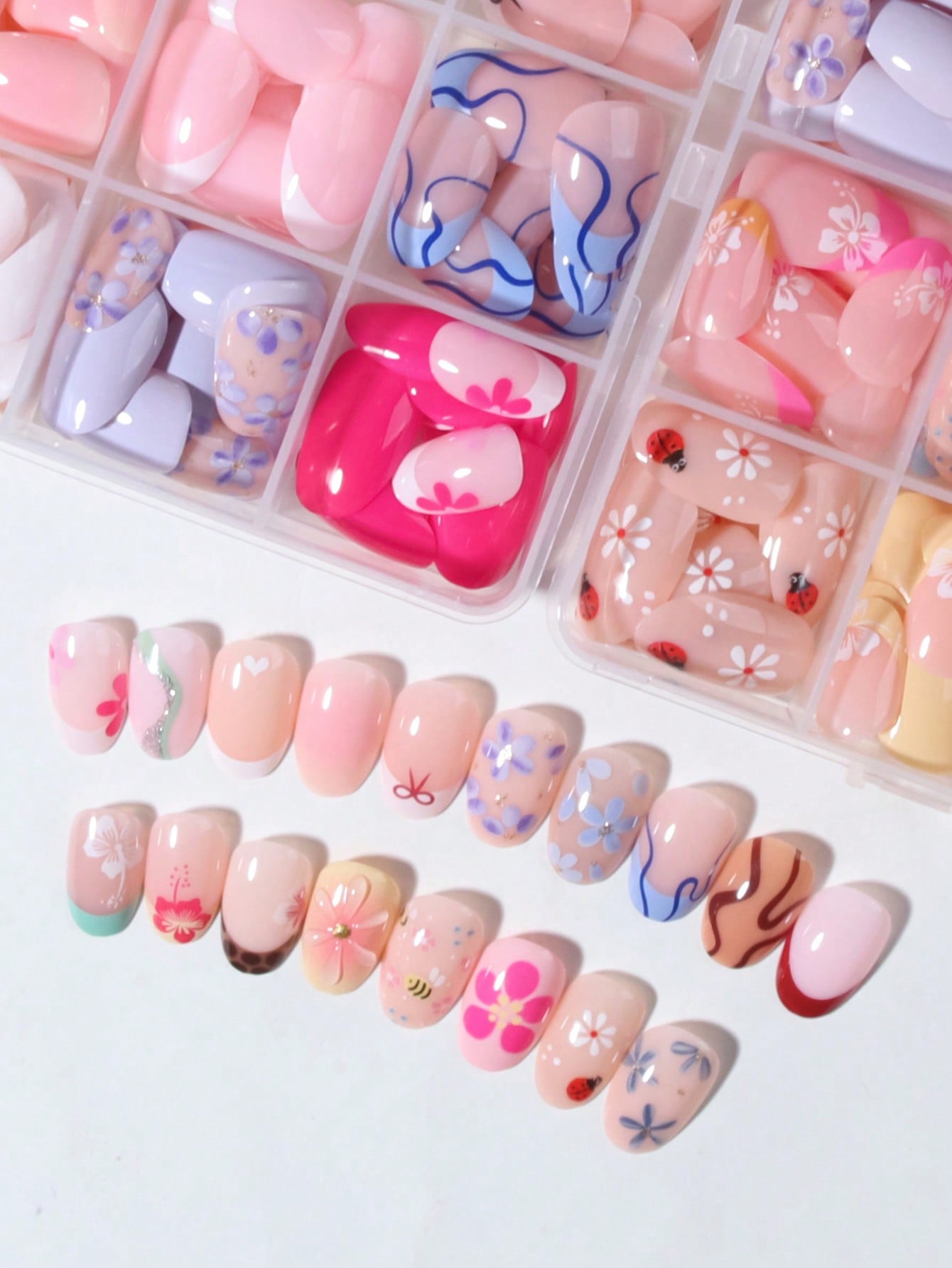 💅 576-Piece Floral French Manicure Nail Stickers – Short Oval Full Cover False Nails