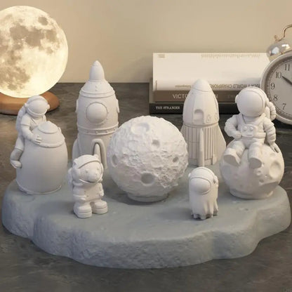 L21E Silicone Mold for Moon Space Figure Easy to Use Silicone Mold for Making Astronautic Crafts Table Decors Ornament