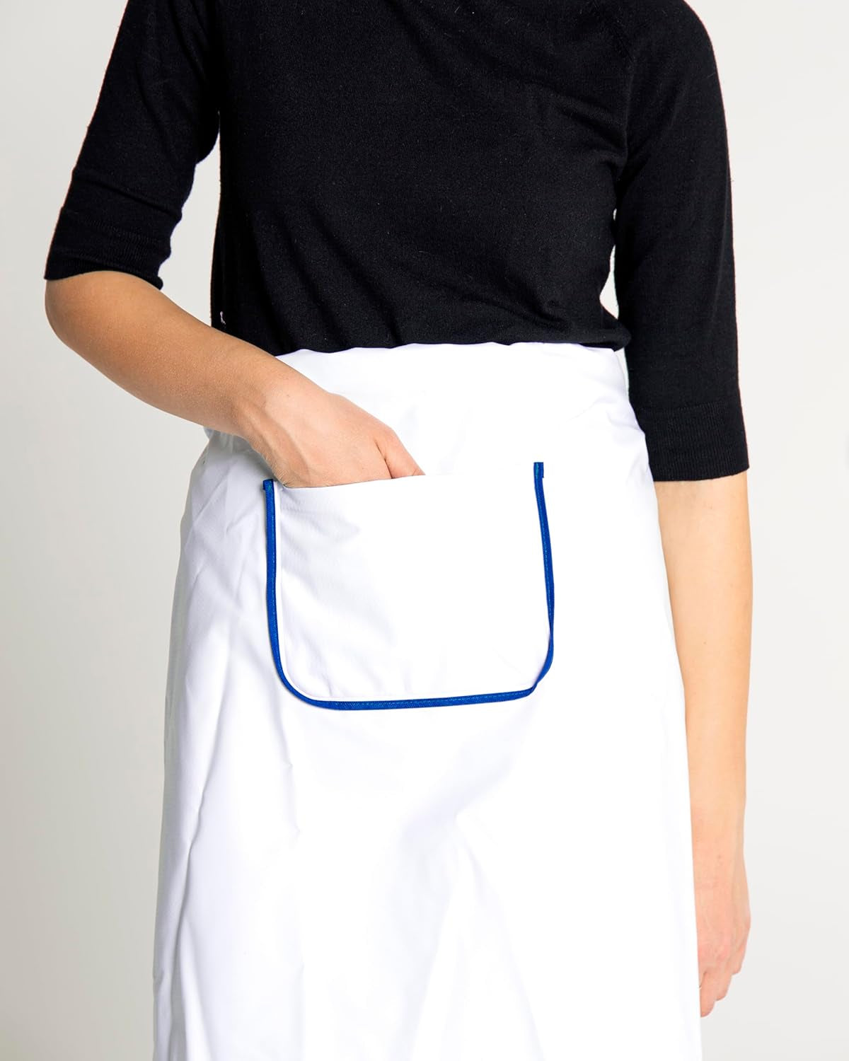 ONE TOUCH APRON PRO with POCKET - Strapless Apron – No Shoulder Strain, White and Blue Kitchen Apron without Ties - Waterproof Apron - Japan Brand