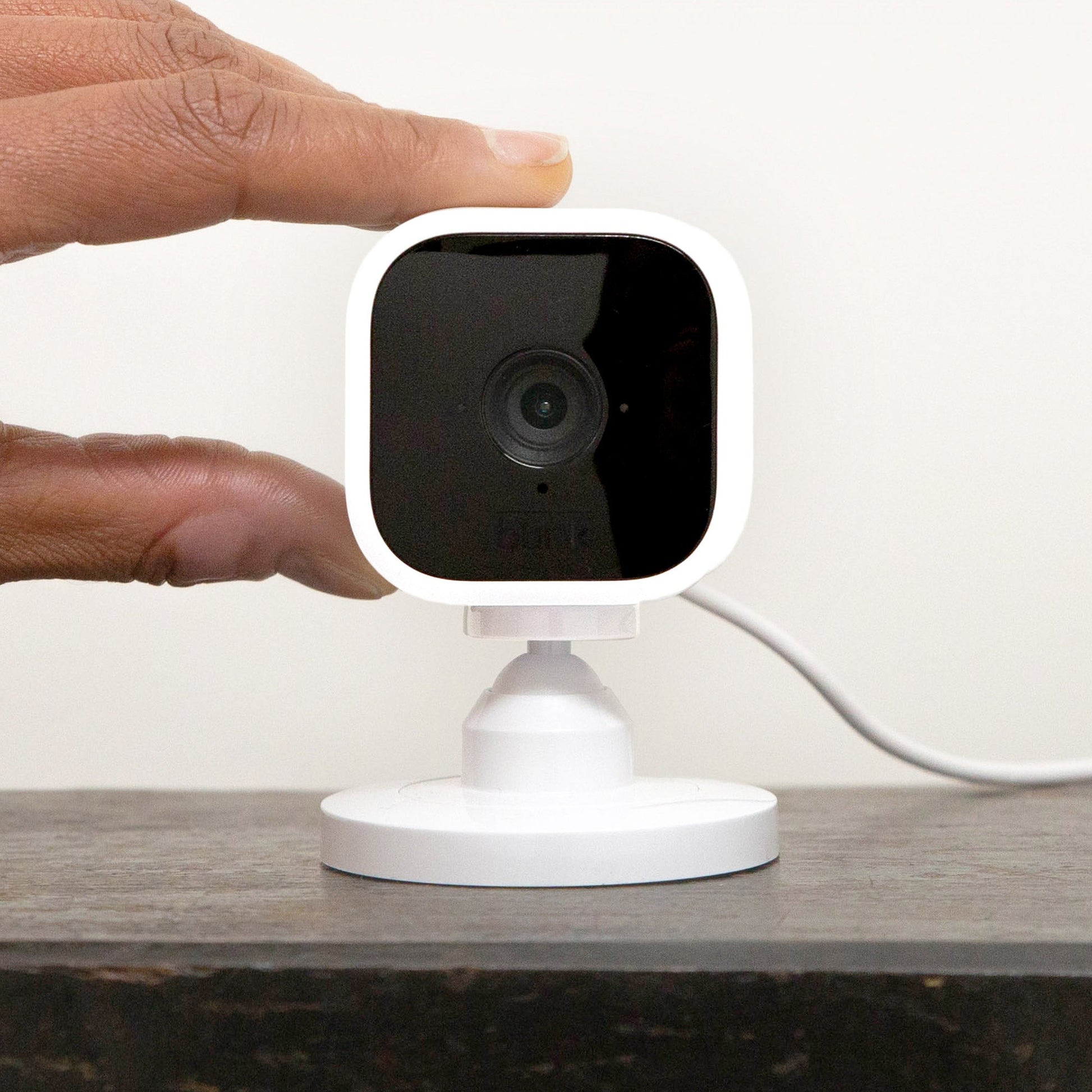 '- 8 Camera Security System - 6 Outdoor, 2 Mini Indoor Plug-In Cameras, with Yard Sign