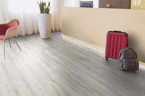 GLANCELAND OAK(4.59sqf/16.08sqf.box)